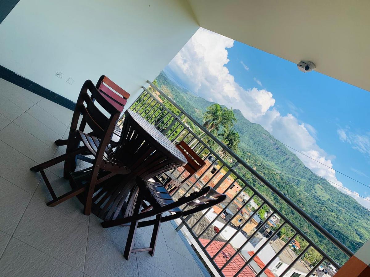 Hotel Bellavista Premium 比列塔 外观 照片