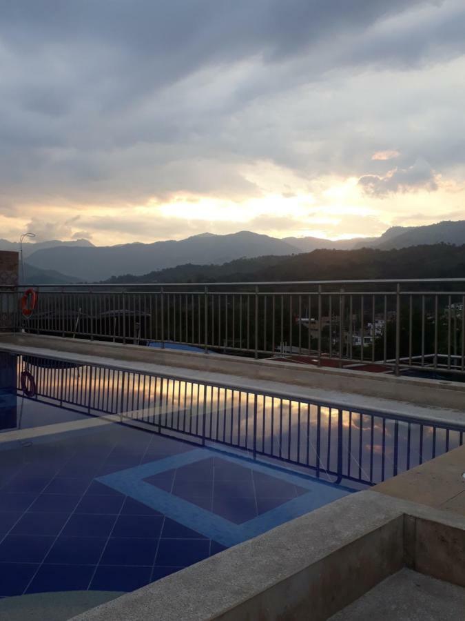 Hotel Bellavista Premium 比列塔 外观 照片